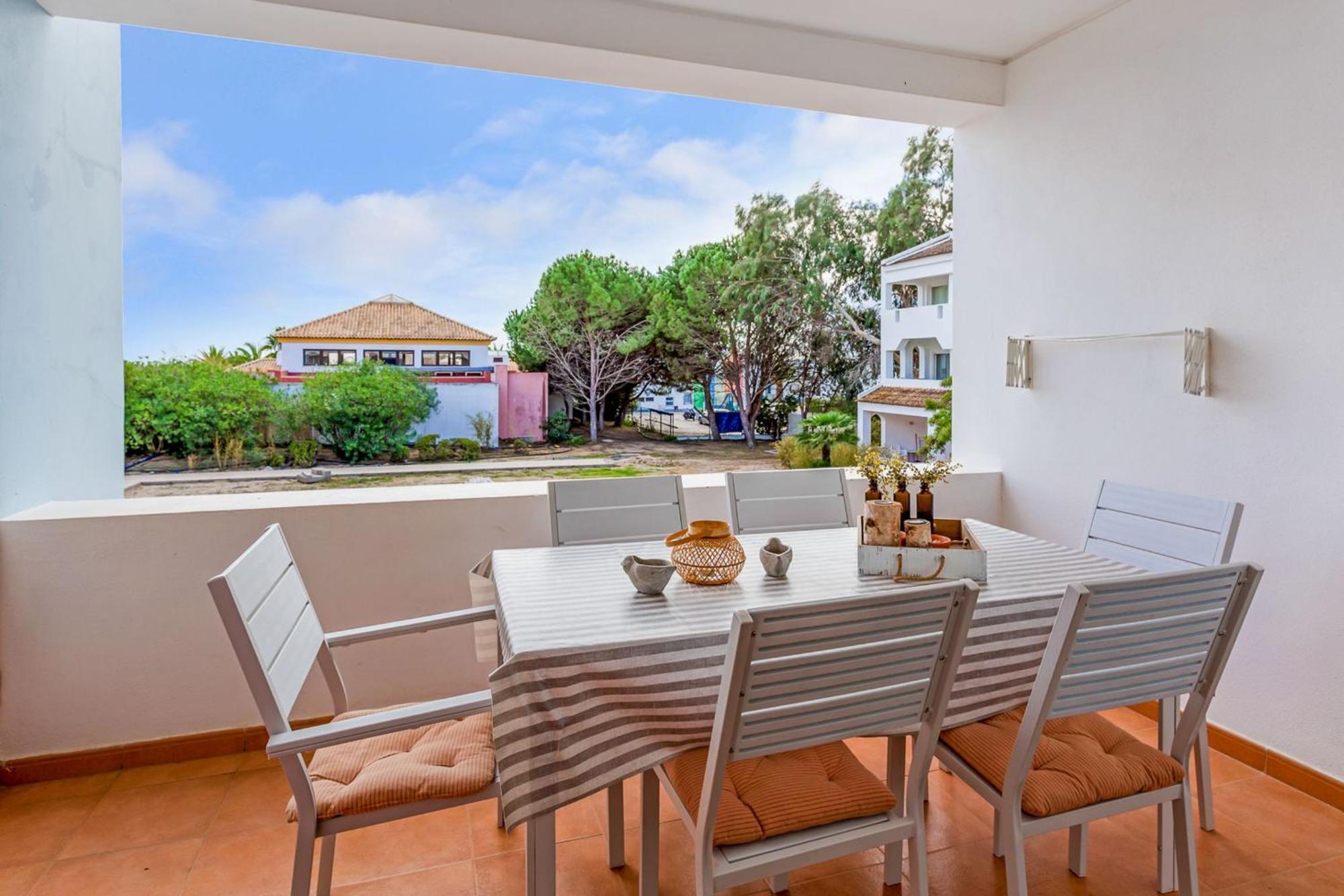 Golden 1 Bdr Flat W/ Balcony & Pool By Lovelystay Кабанаш-де-Тавира Экстерьер фото